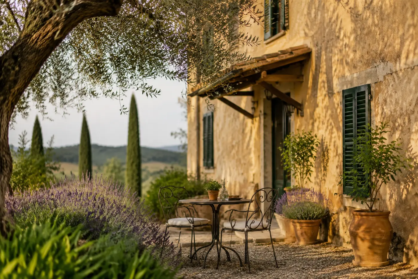 Spazio esterno toscano, immagine illustrativa